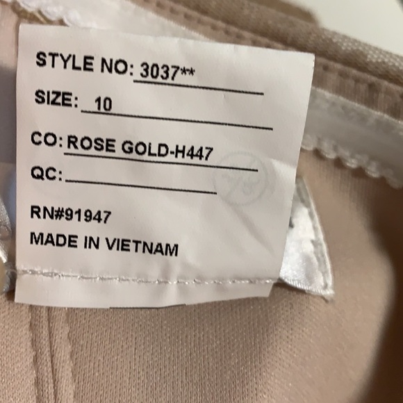 NWT. Dessy Collection Vivian Diamond Dress Size 10 - Picture 7 of 7